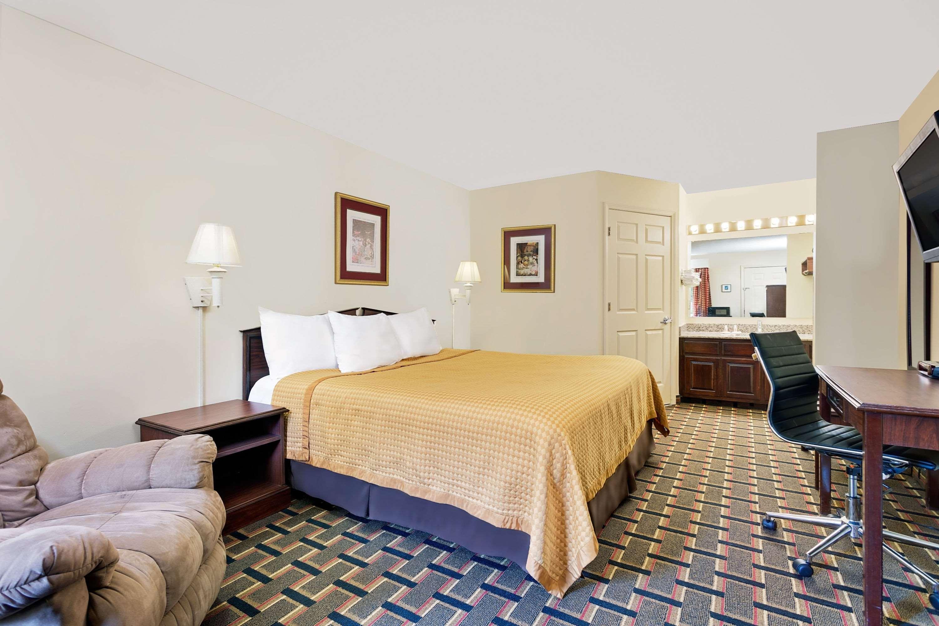 Days Inn By Wyndham ספרטנבורג מראה חיצוני תמונה