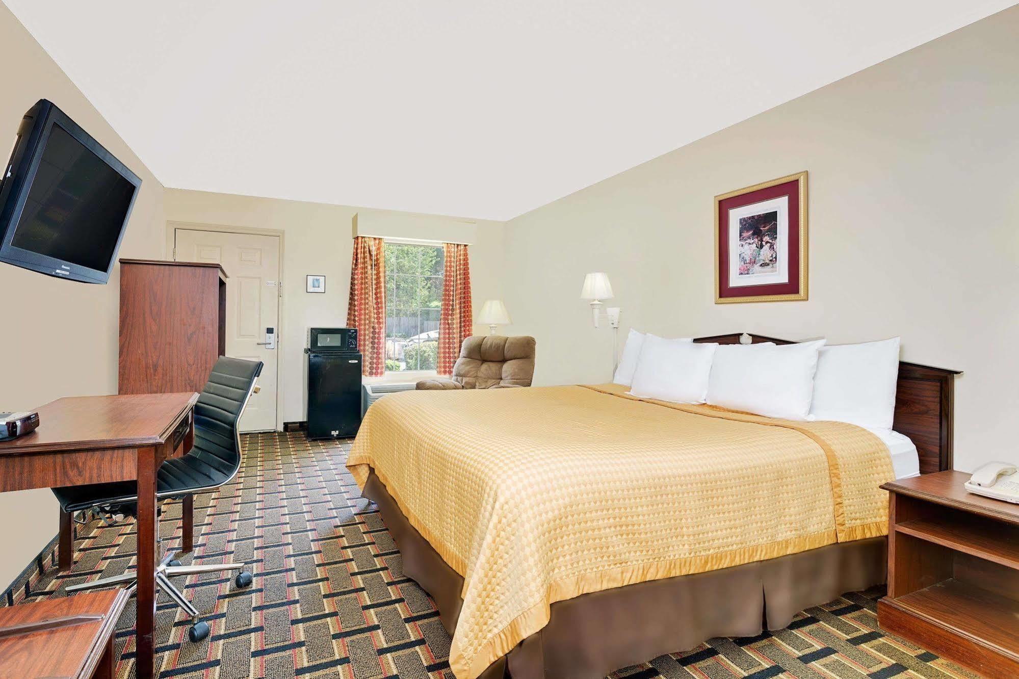 Days Inn By Wyndham ספרטנבורג מראה חיצוני תמונה